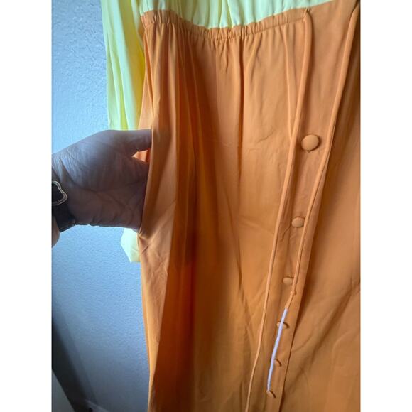 Vanity Fair Mod Yellow Orange Nylon Gown Lounge Dress Small Big Collar 60s 70s - Picture 7 of 13